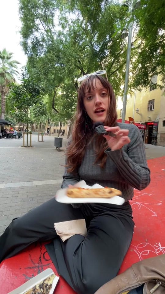 Post 2 by AdoquinCulture (lola) on TikTok (video)
