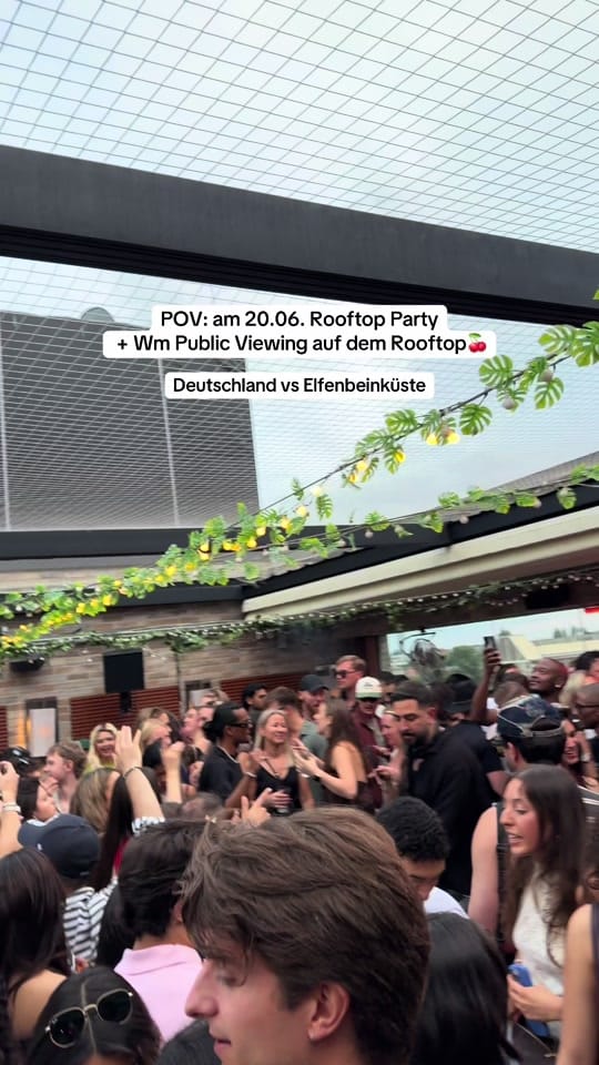 Post 3 by Noire Berlin on TikTok (video)