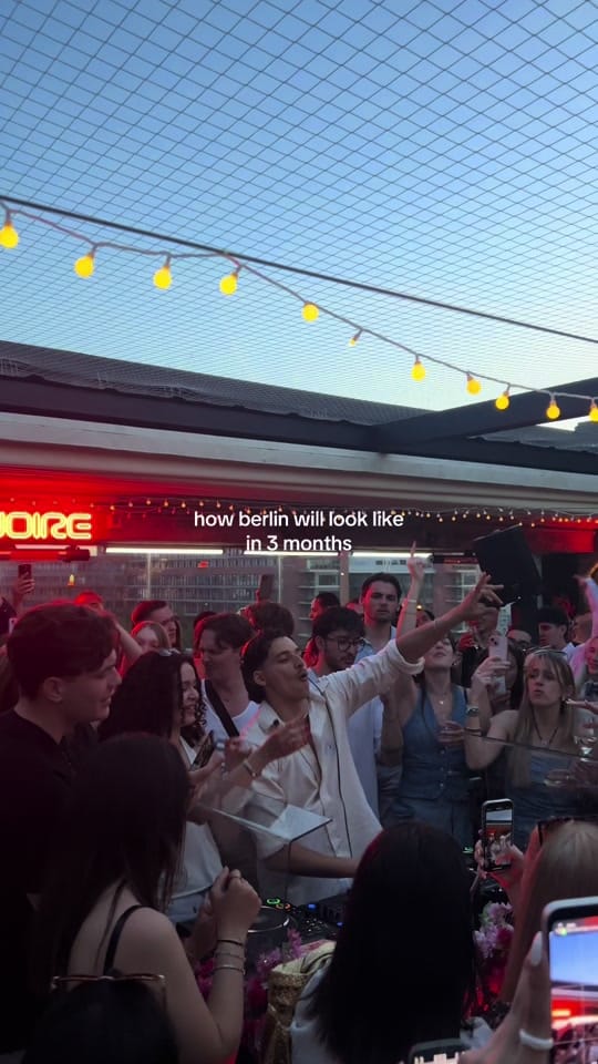 Post 8 by Noire Berlin on TikTok (video)
