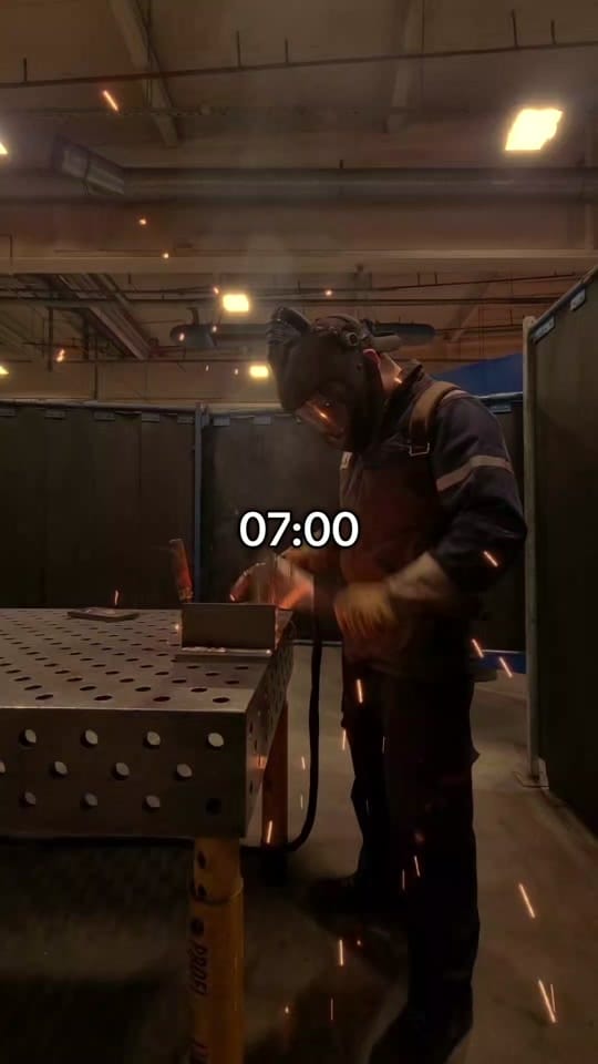 Post 2 by leonhard on TikTok (video)
