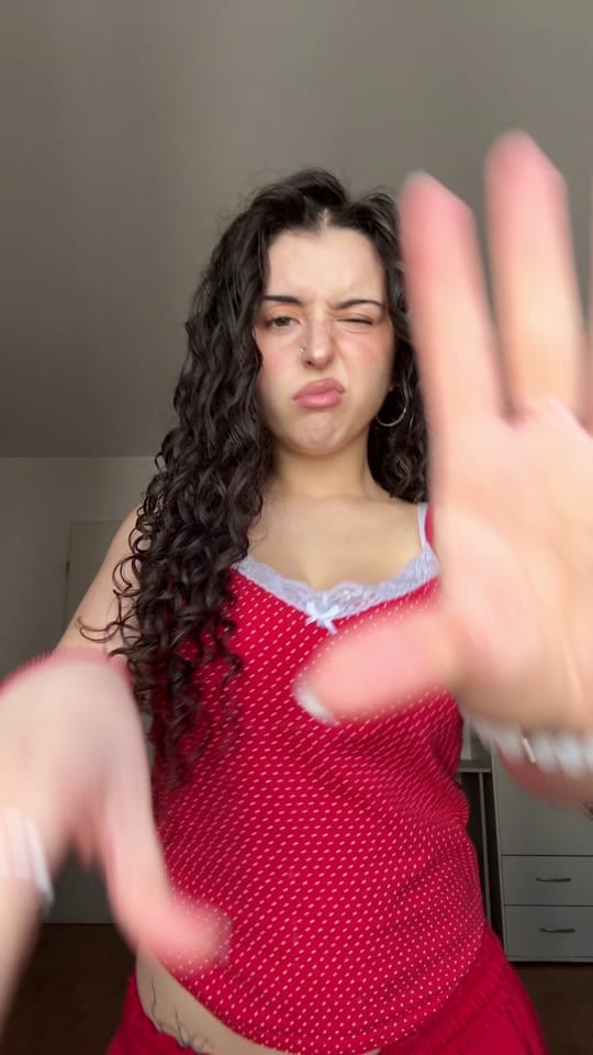 Post 6 by kelly<3 on TikTok (video)