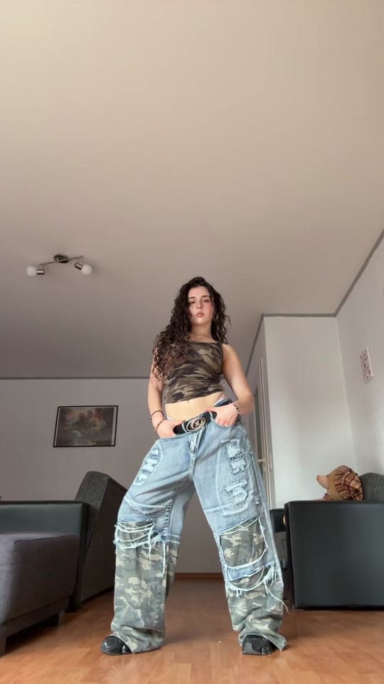 Post 7 by kelly<3 on TikTok (video)