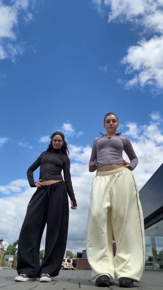 Post 2 by kelly<3 on TikTok (video)