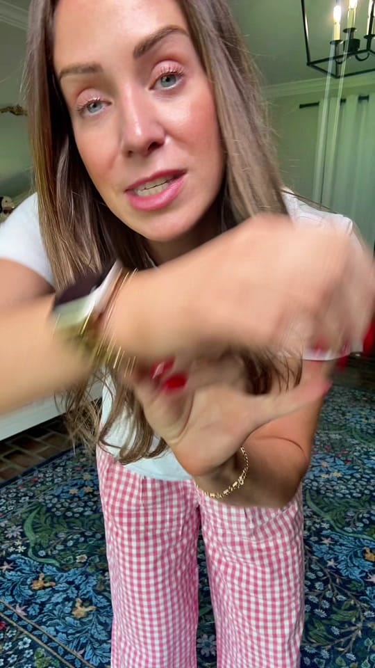 Post 3 by Farrah on TikTok (video)