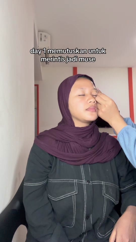 Post 9 by Petite girl | 148/54 🐥 on TikTok (video)