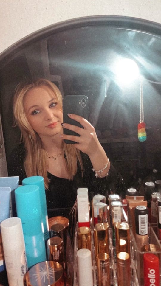 Post 5 by Anna💍 on TikTok (video)