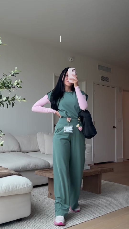 Post 7 by Nathalie Von on TikTok (video)