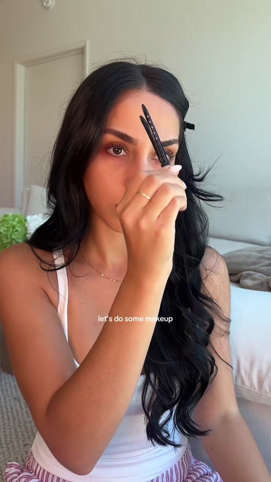 Post 6 by Nathalie Von on TikTok (video)