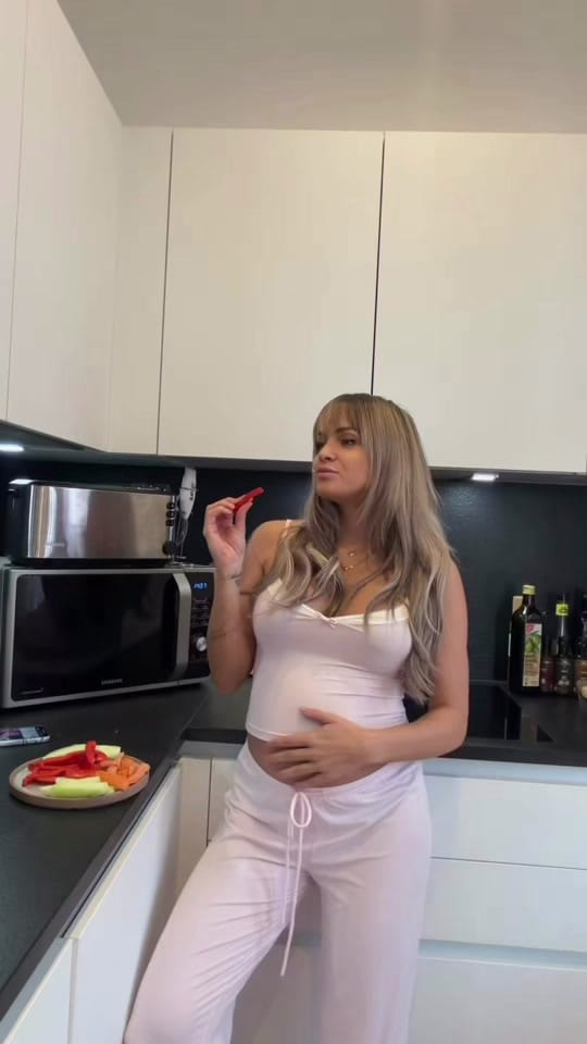 Post 9 by Anniju on TikTok (video)