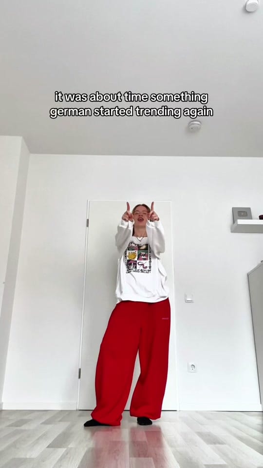 Post 7 by diana🪩 on TikTok (video)