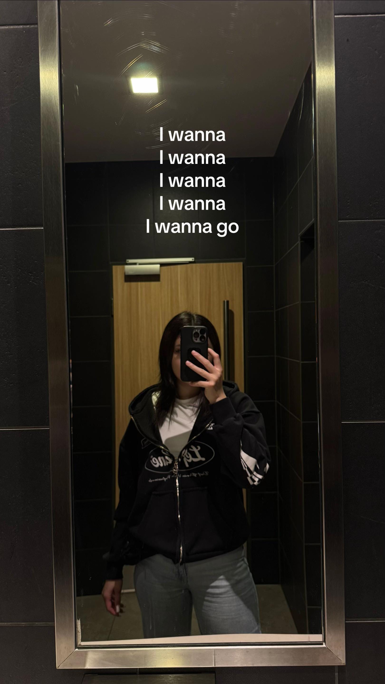 Post 2 by 𝔍𝔞𝔰𝔪𝔦𝔫 🇹🇭 on TikTok (video)