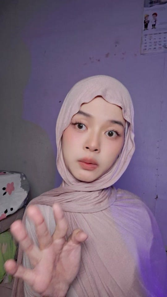Post 10 by 𝐴𝑓𝑖𝑖 𝑀𝑎𝑛𝑠 on TikTok (video)