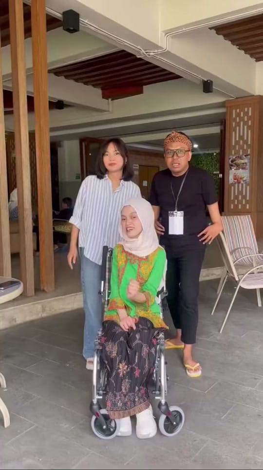 Post 4 by 𝐴𝑓𝑖𝑖 𝑀𝑎𝑛𝑠 on TikTok (video)