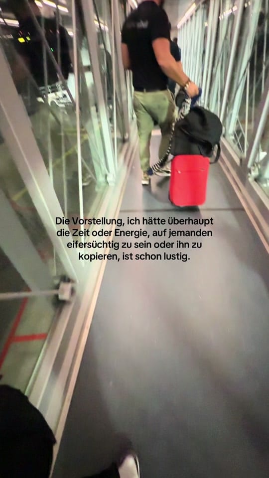 Post 5 by sarasmn on TikTok (video)