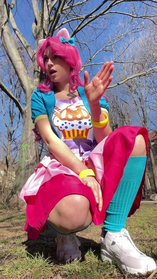 Post 1 by Resi on TikTok (video)