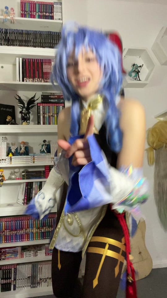 Post 6 by Resi on TikTok (video)