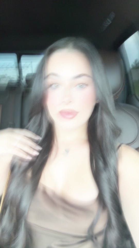 Post 2 by Cristina Antunez on TikTok (video)