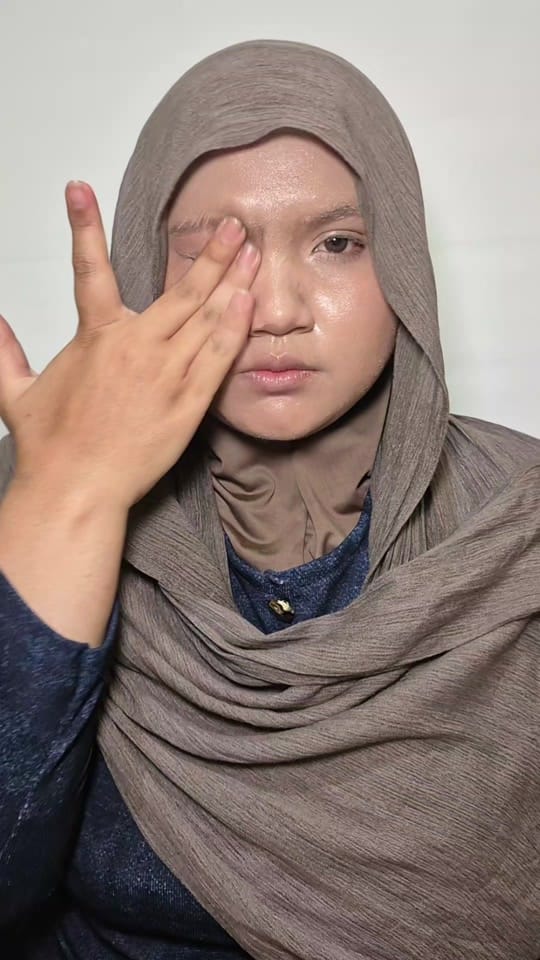 Post 7 by intann | riview makeup on TikTok (video)