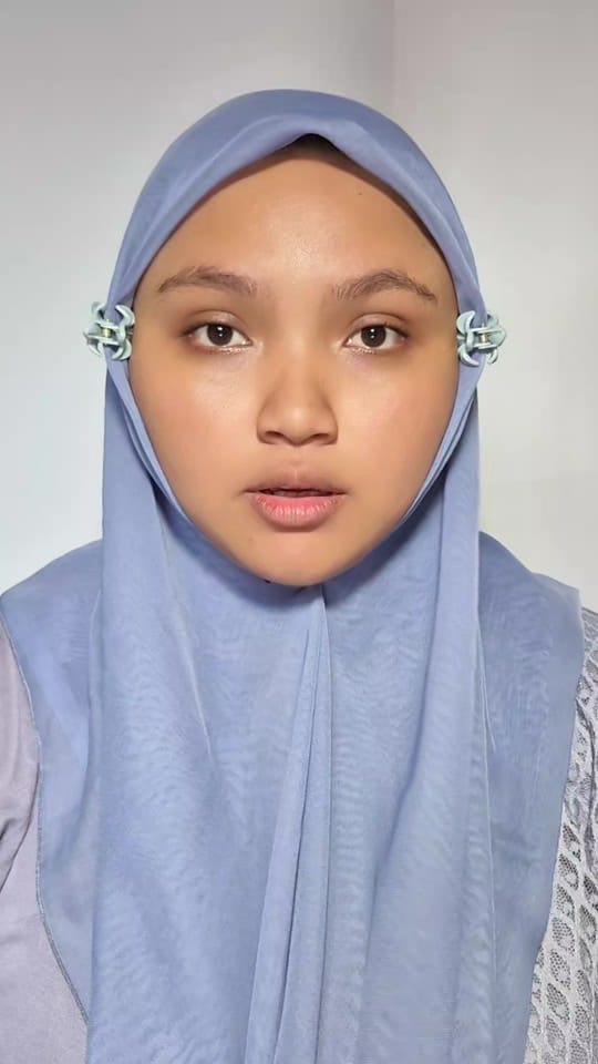 Post 9 by intann | riview makeup on TikTok (video)