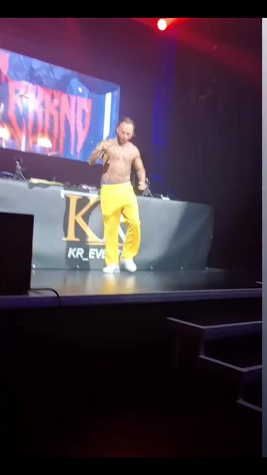Post 8 by 🎼Dr.Sheppat 🎵live Act 💣 on TikTok (video)
