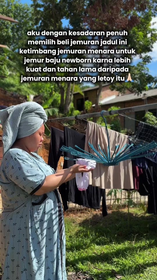 Post 1 by 𝕚𝕘 : 𝕊𝕒𝕟𝕚𝕒𝕕𝕖𝕨𝕚𝕥 on TikTok (video)