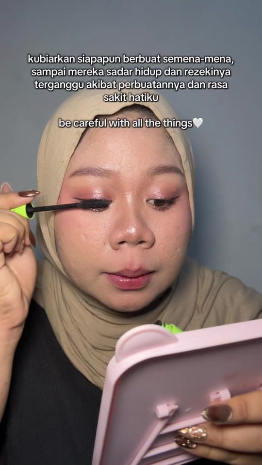 Post 7 by 𝕚𝕘 : 𝕊𝕒𝕟𝕚𝕒𝕕𝕖𝕨𝕚𝕥 on TikTok (video)