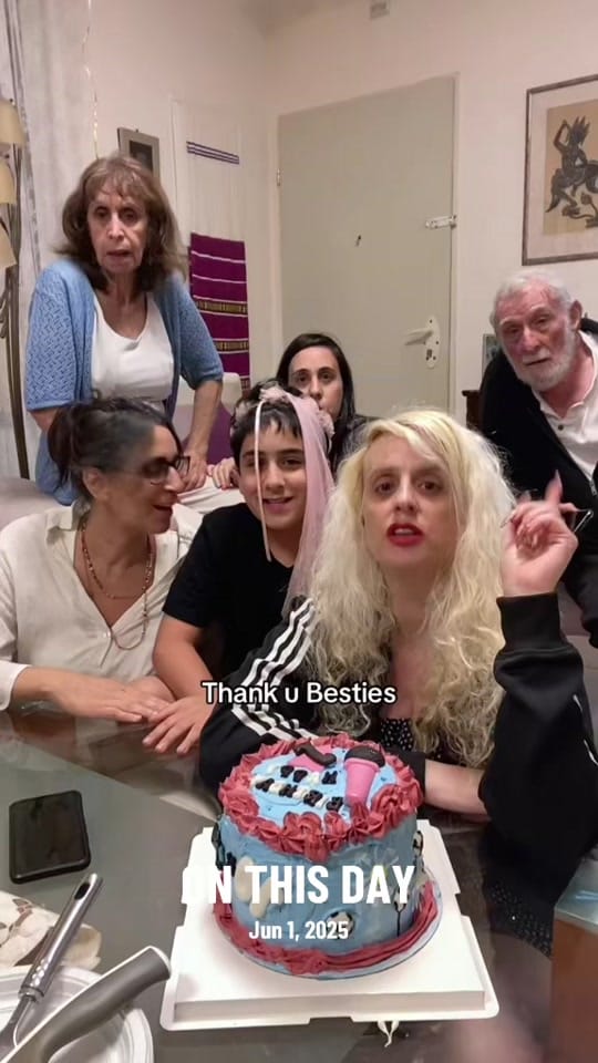 Post 9 by Dee Auster Bunny on TikTok (video)