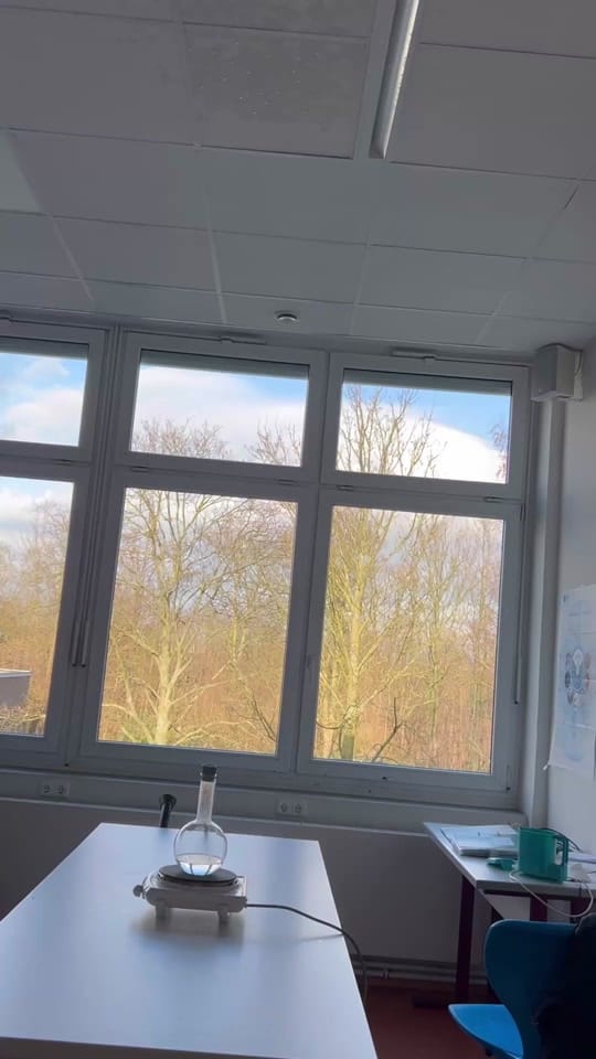 Post 6 by sCoolScience on TikTok (video)