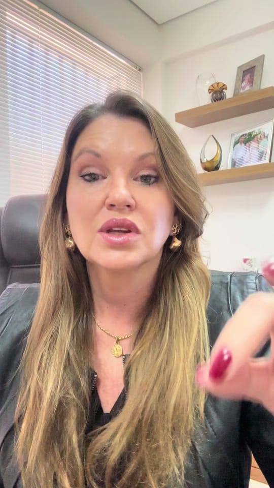 Post 9 by dra Vivian Zulian Dermato on TikTok (video)