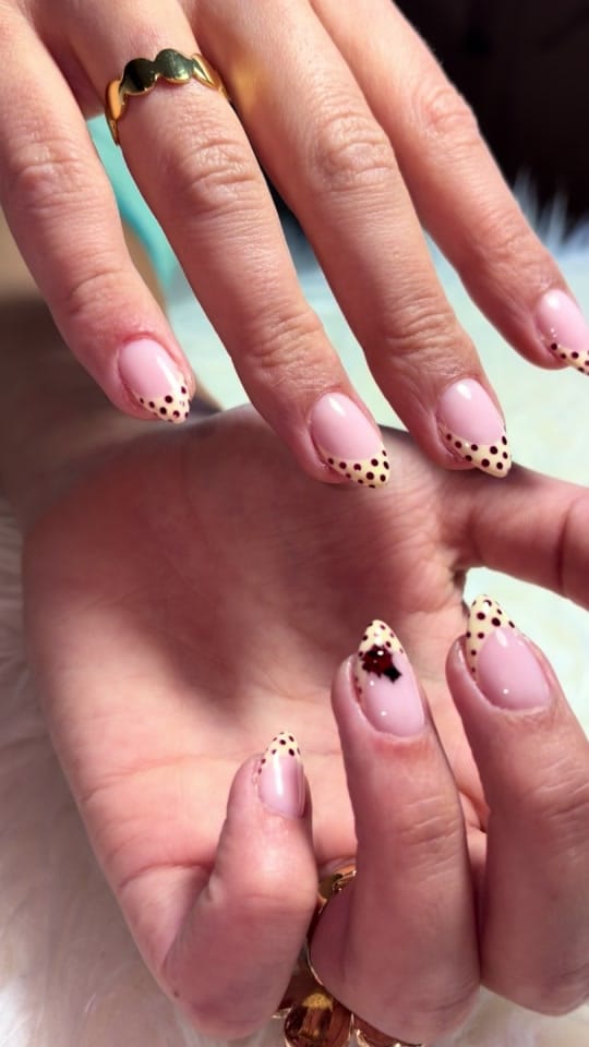 Post 6 by 𝑪𝒍𝒂𝒖𝒅𝒊𝒂 Agra on TikTok (video)
