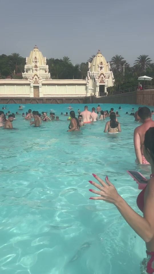 Post 2 by A N D R E A on TikTok (video)
