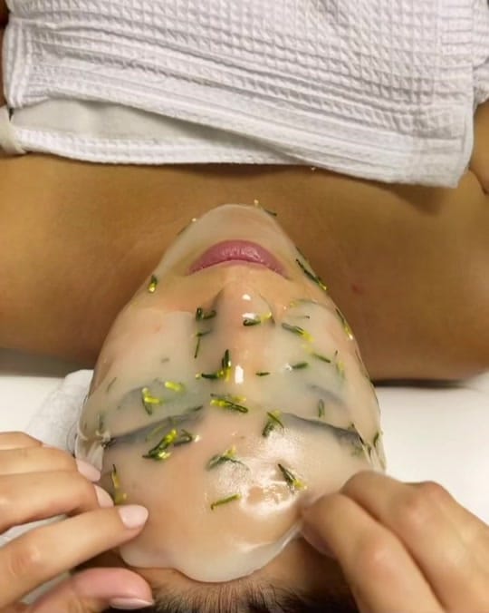 Post 2 by nood beauty on TikTok (video)