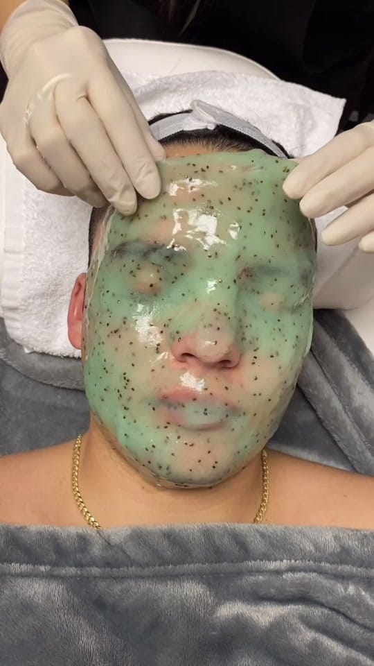 Post 10 by nood beauty on TikTok (video)