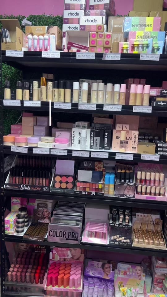 Post 4 by Sophie's makeup on TikTok (video)