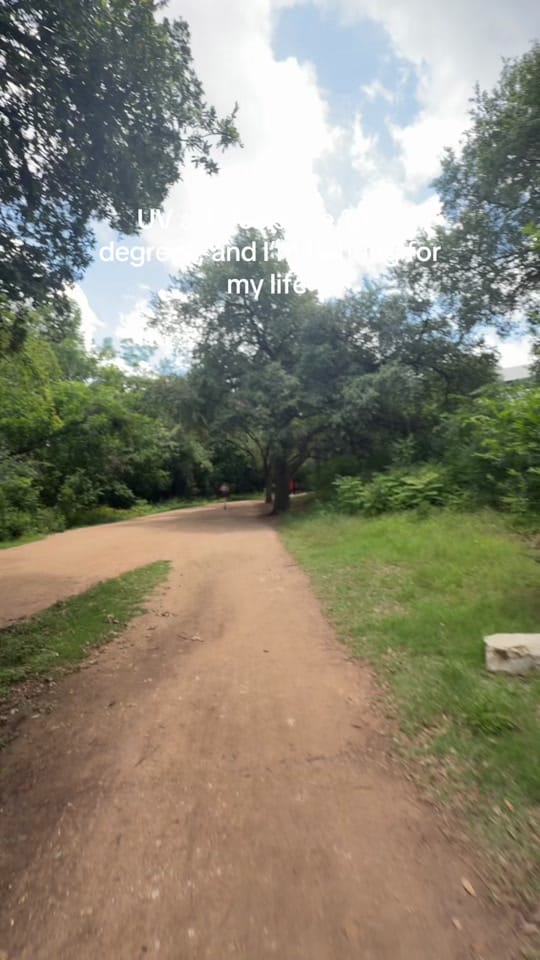 Post 5 by Sydney on TikTok (video)