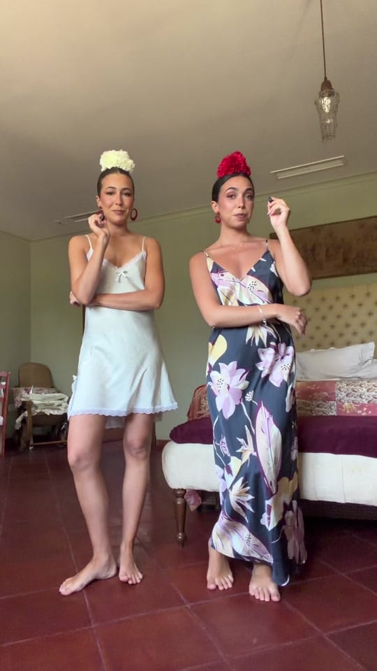 Post 3 by paulagcas on TikTok (video)