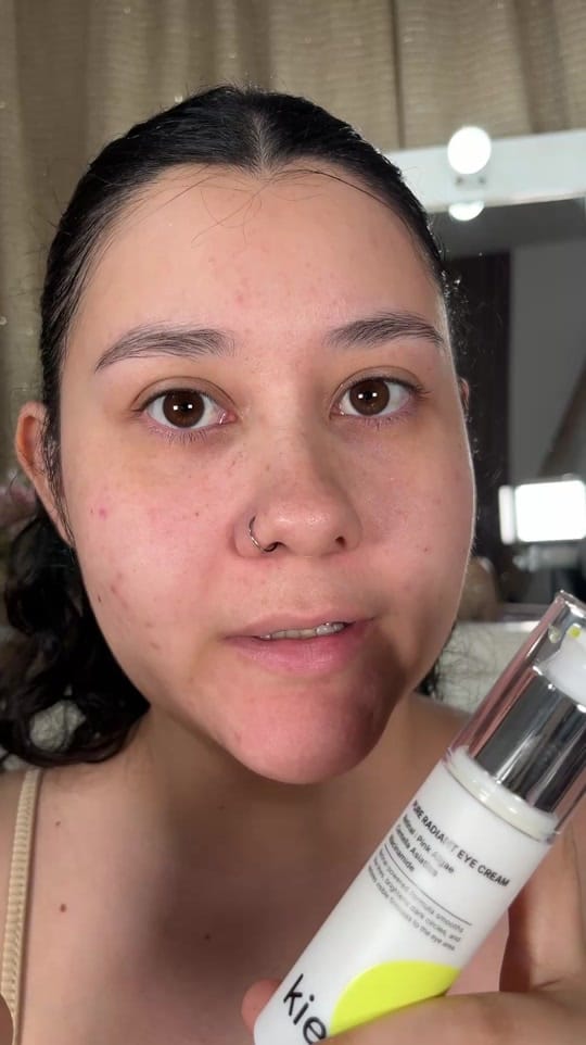 Post 2 by Mariana Aguilar Makeup on TikTok (video)