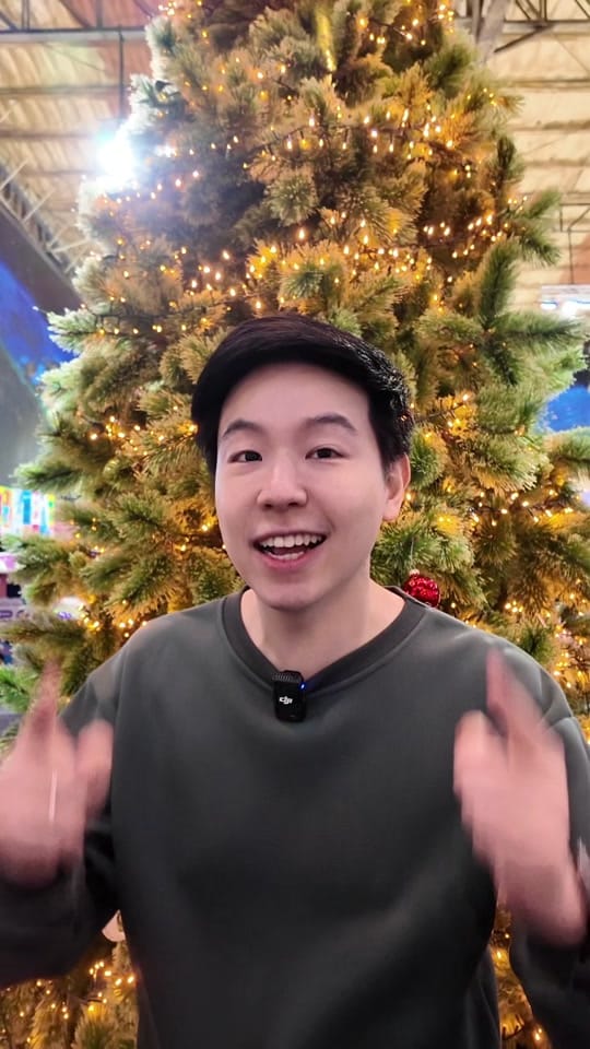 Post 8 by Kenny the magician on TikTok (video)