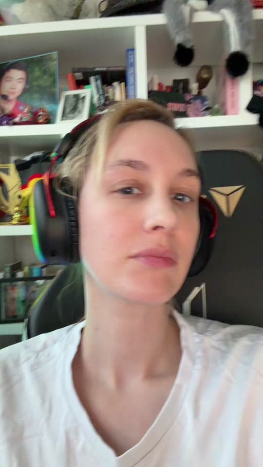 Post 3 by eefjeuh on TikTok (video)