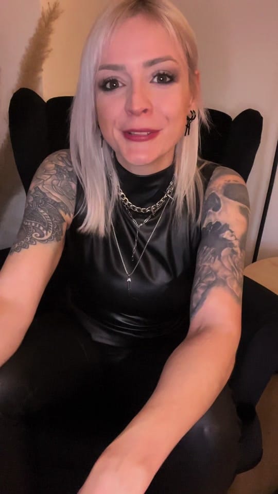 Post 6 by ΛVE on TikTok (video)