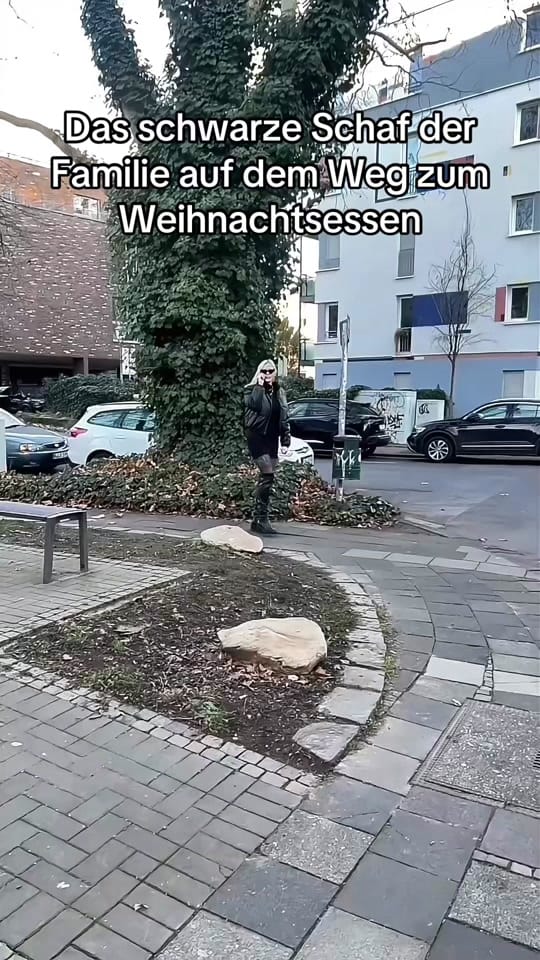 Post 4 by ΛVE on TikTok (video)