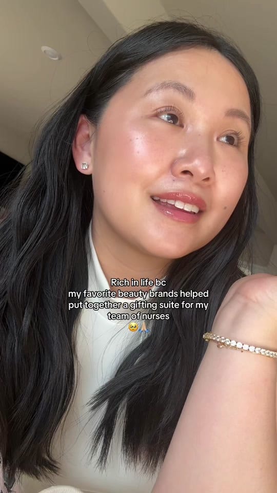 Post 2 by Em on TikTok (video)