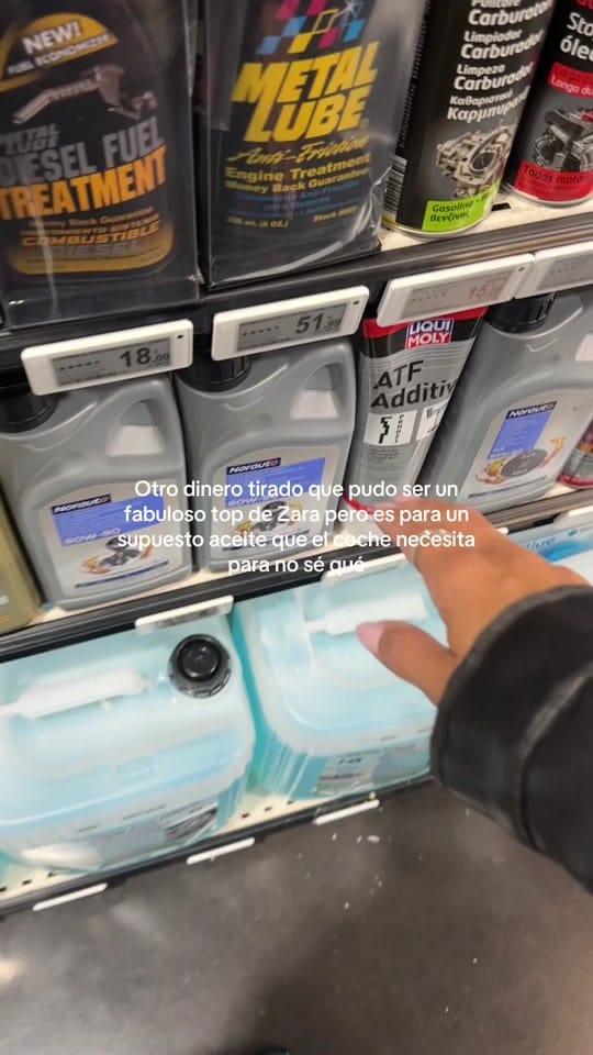 Post 2 by ️claudiademeter on TikTok (video)