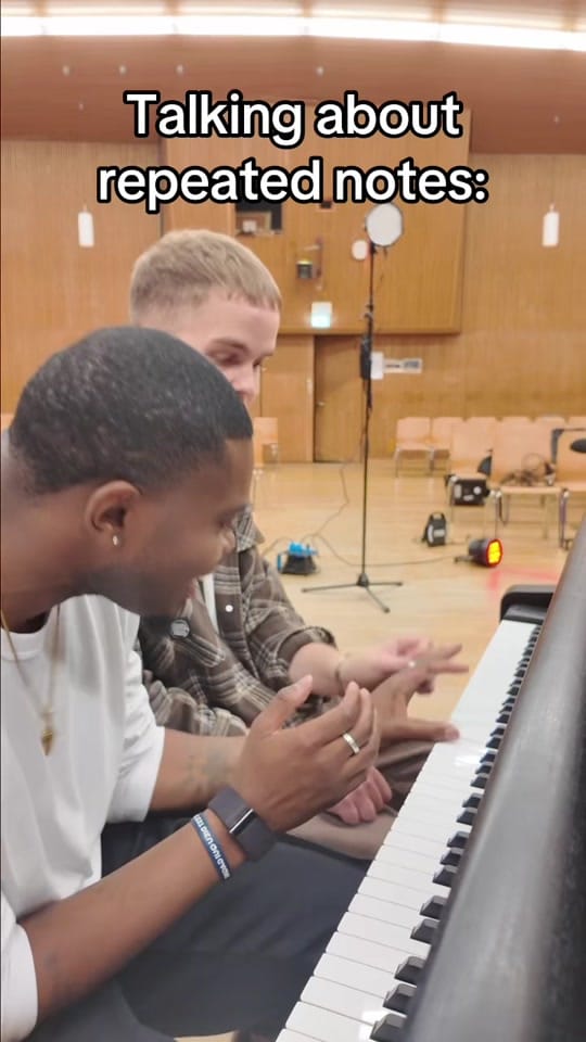 Post 4 by Levi Schechtmann on TikTok (video)