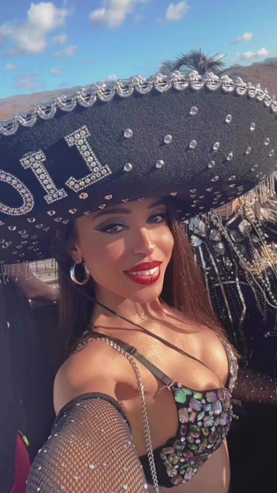 Post 4 by Lioba Paiz on TikTok (video)