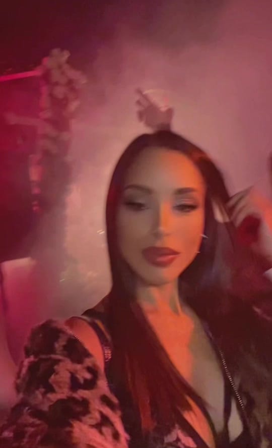 Post 10 by Lioba Paiz on TikTok (video)
