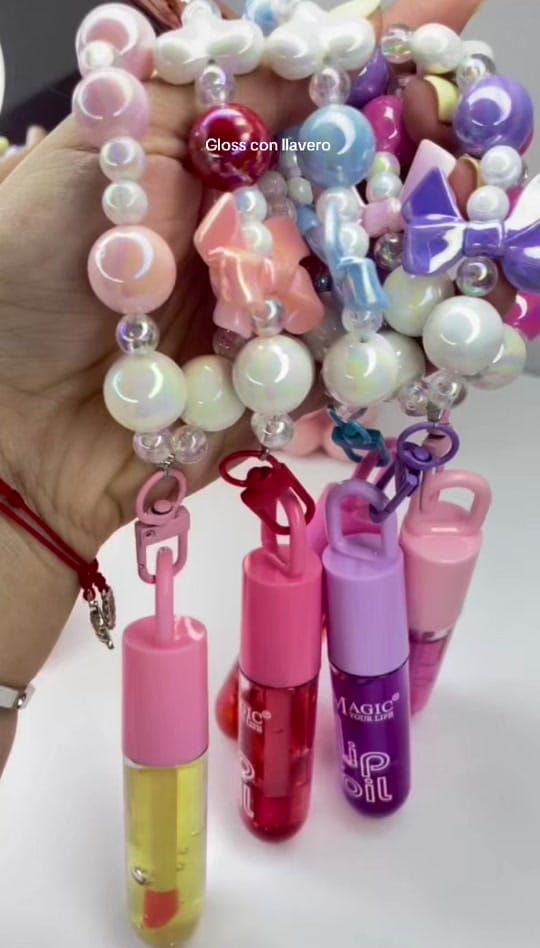 Post 8 by Sofi Cosmetics on TikTok (video)