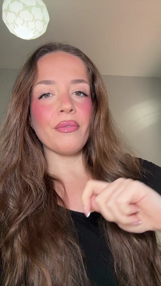 Post 2 by Marta on TikTok (video)