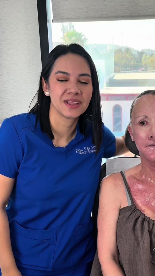 Post 6 by Dra Kat Solís / Facial surgery on TikTok (video)