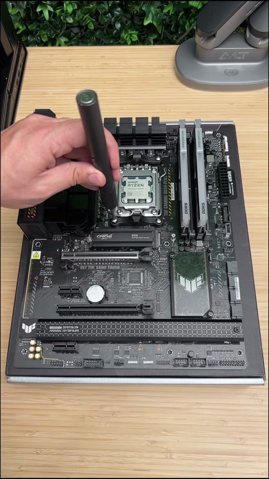 Post 3 by Eric | Tech-Enthusiast | RGB on TikTok (video)
